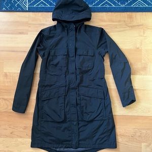 Althleta long black raincoat - small